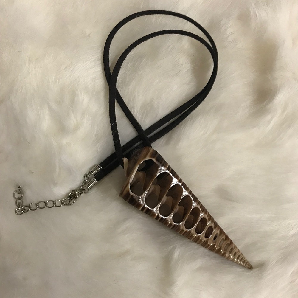 Drilled Shell Pendant Necklace